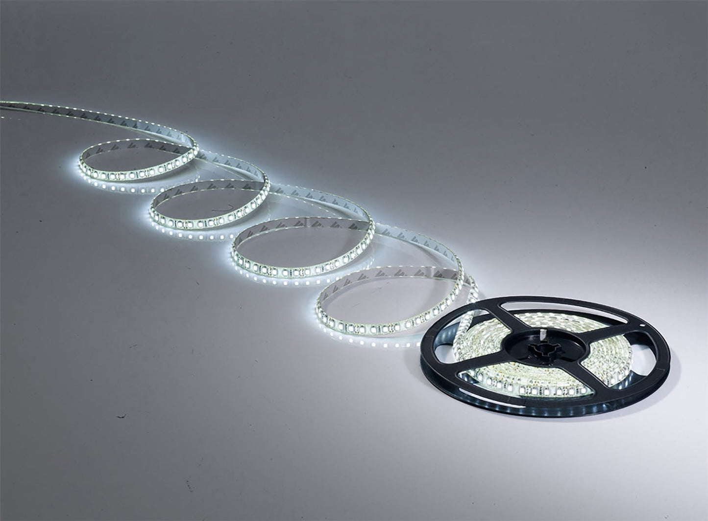 Techtouch LED IP65 Strips Galaxy Pendant Square Large 36W LED 4000K Polished Chrome/Crystal - IL80039
