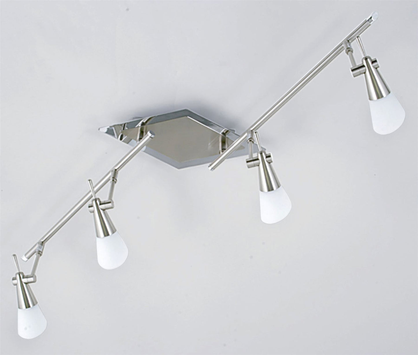 Diyas Diama On Linear Bar G9 4 Light G9 Nickel/Polished Chrome/Opal Glass