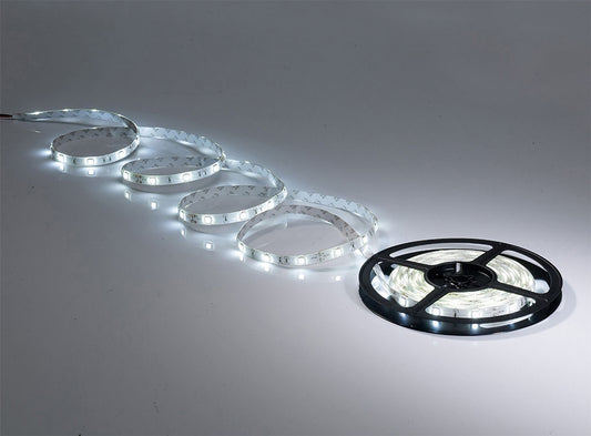 Techtouch LED IP54 Strips Galaxy Linear Pendant 3 Drop LED 4000K 3 X 3W Polished Chrome, Crystal - IL80034