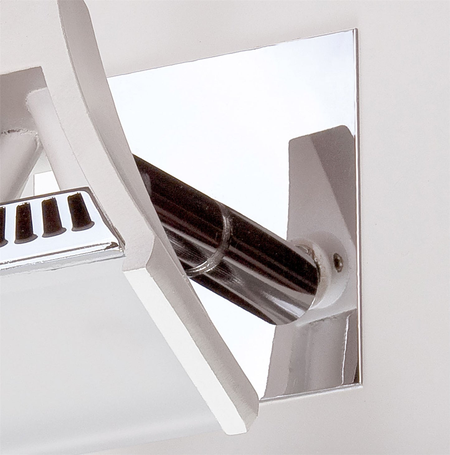 Mantra Fusion Filippo Spot Light 1 Light 5W LED 3000K, 450lm, Matt White/Polished Chrome, 3yrs Warranty