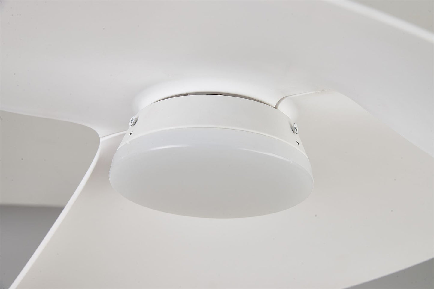 Ona 70cm 18W LED Dimmable Ceiling Light With Built-In 30W DC Fan, 3000-5000K Remote Control, 3600lm, White, 5yrs Warranty