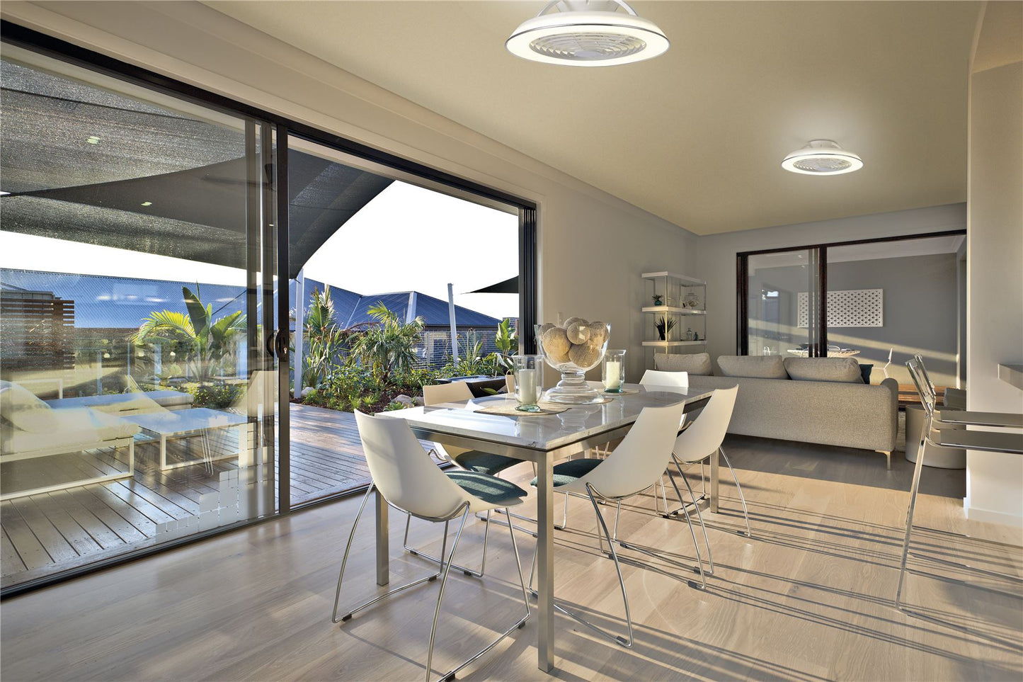 Samoa 60cm 70W LED Dimmable Ceiling Light With Built-In 35W DC Reversible Fan, White Finish c/w Remote Control, 5900lm