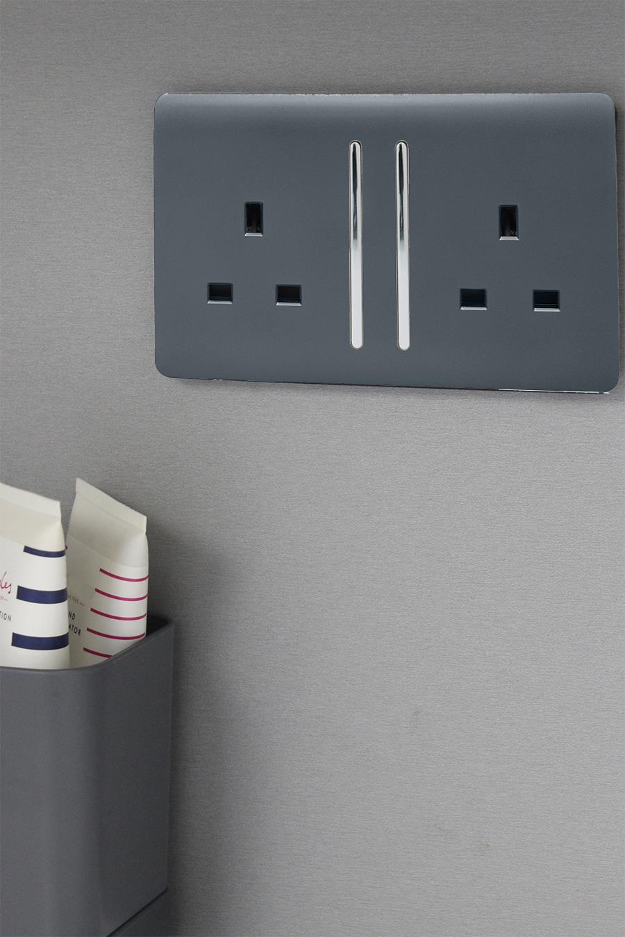 Trendi 2 Gang Artistic Modern Glossy 13 Amp Switched Plug Socket Warm Grey (7 Pack)