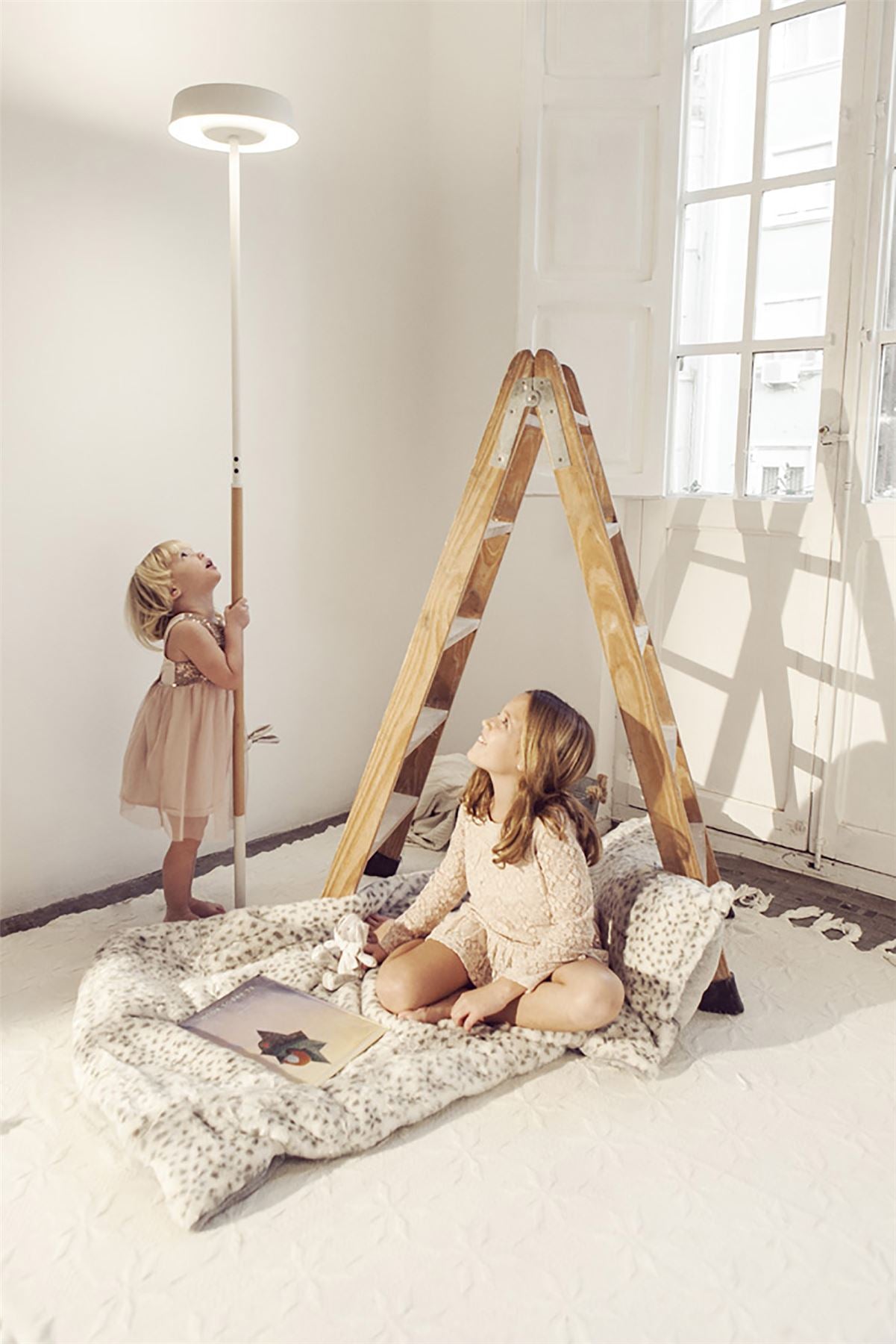 Mantra Noa Floor Lamp 2 Light 21W Down 9W Up LED 3000K, 3000lm, Touch Dimmer, Matt White/Beech, 3yrs Warranty