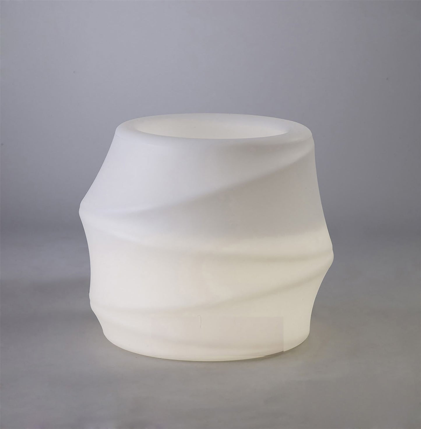 Mantra Bambu Short Pot No Light Outdoor, Opal White