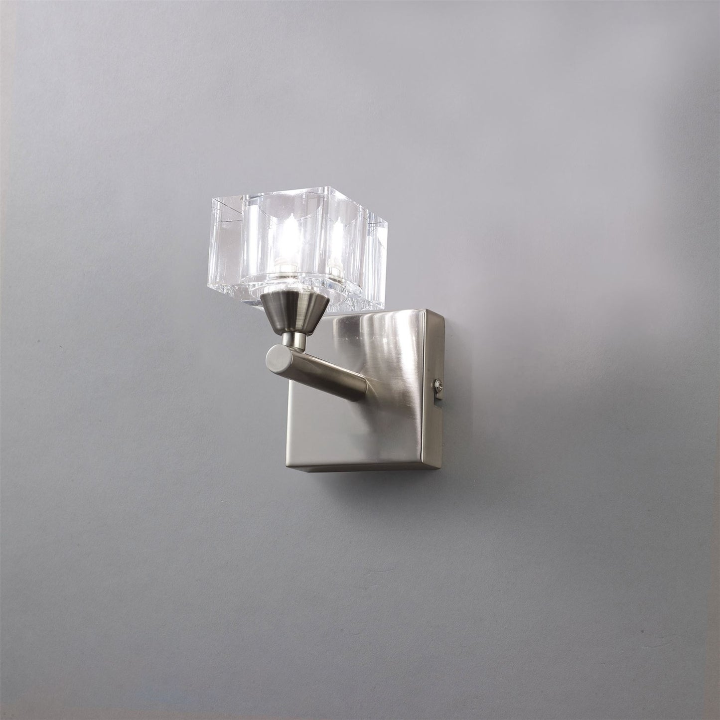 Mantra Cuadrax SN Cuadrax Wall Light 1 Light G9, Satin Nickel (0004029)