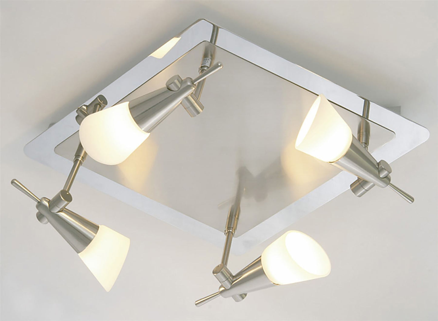 Diyas Diama Flush Plate G9 4 Light G9 Nickel/Polished Chrome/Opal Glass