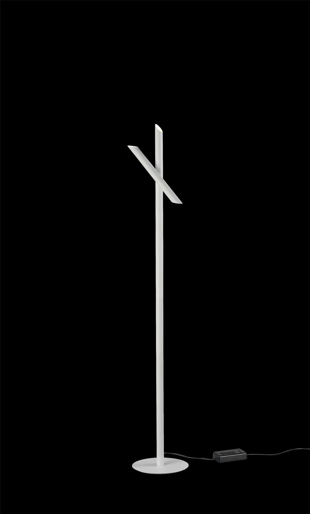 Mantra M5786 Take Blanco Floor Lamp 9W LED 3000K, 800lm, Dimmable, White, 3yrs Warranty
