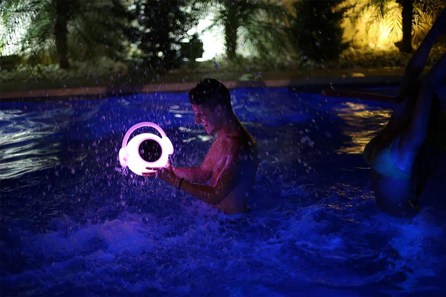 Mantra M3696 Wazowsky IP44 Portable 3W Speake, 120lm, 3W LED RGBW Lamp Bluetooth Connection/Remote Control, 2yrs Warranty
