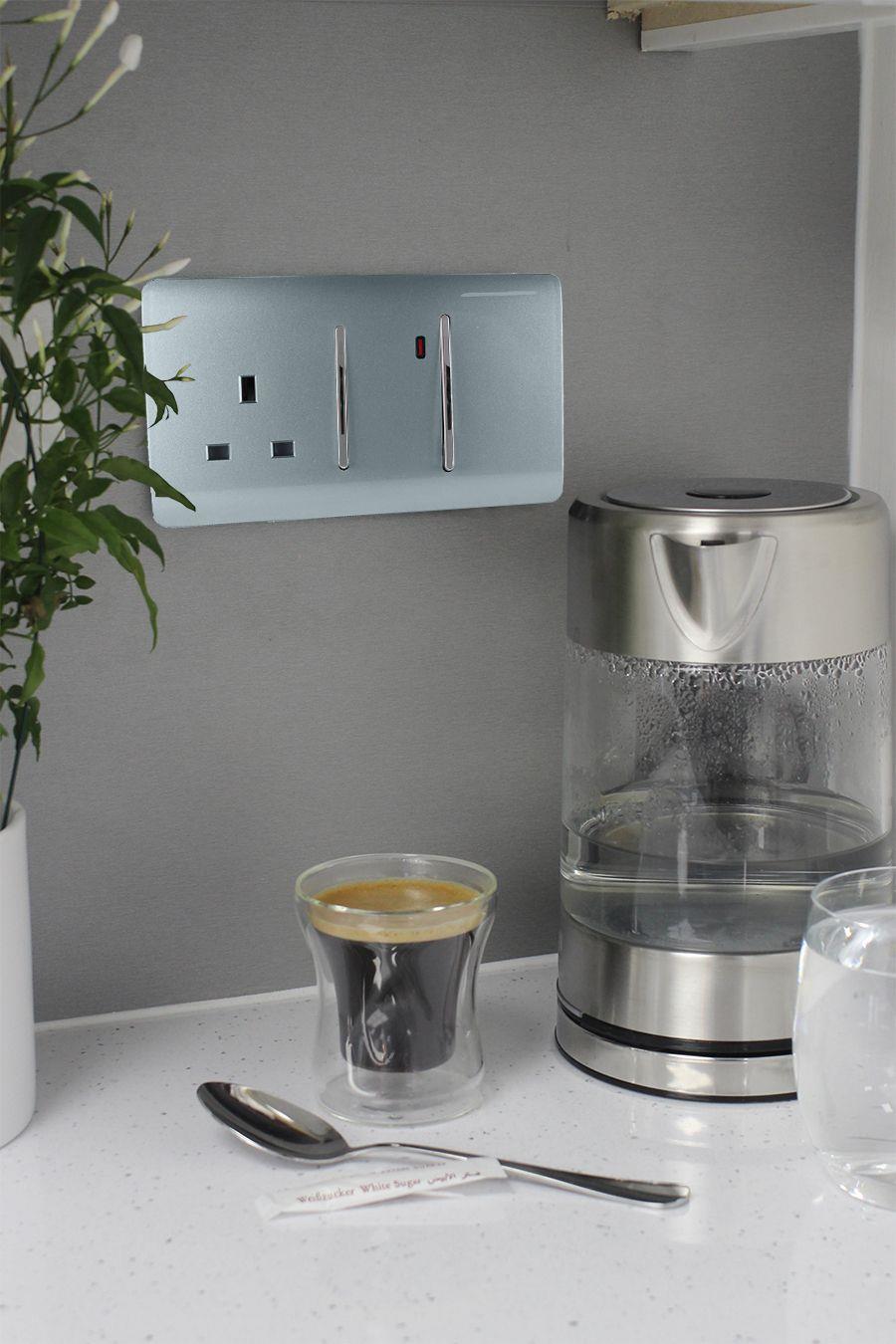 Trendi Artistic Modern Glossy 45 A Cooker Switch & Plug Socket Inc Neon Insert Cool Grey