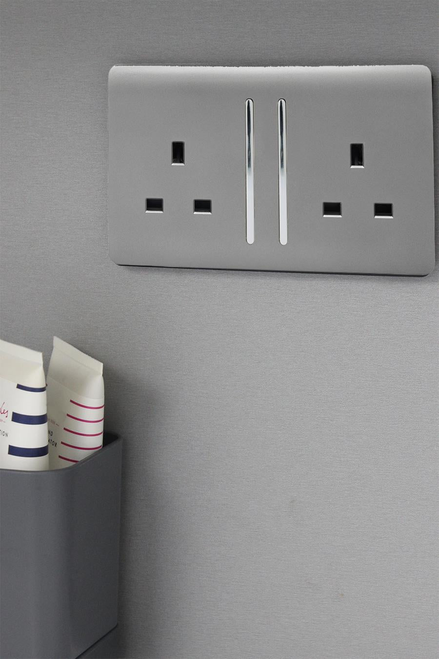 Trendi 2 Gang Artistic Modern Glossy 13 Amp Switched Tactile Plug Socket Light Grey (3 Pack)