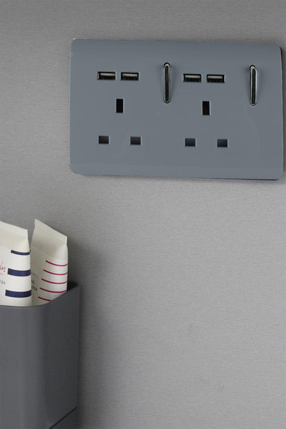 Trendi 2 Gang Artistic Modern Glossy 13 Amp 4x2.1mA USB Switched Tactile Plug Socket Warm Grey