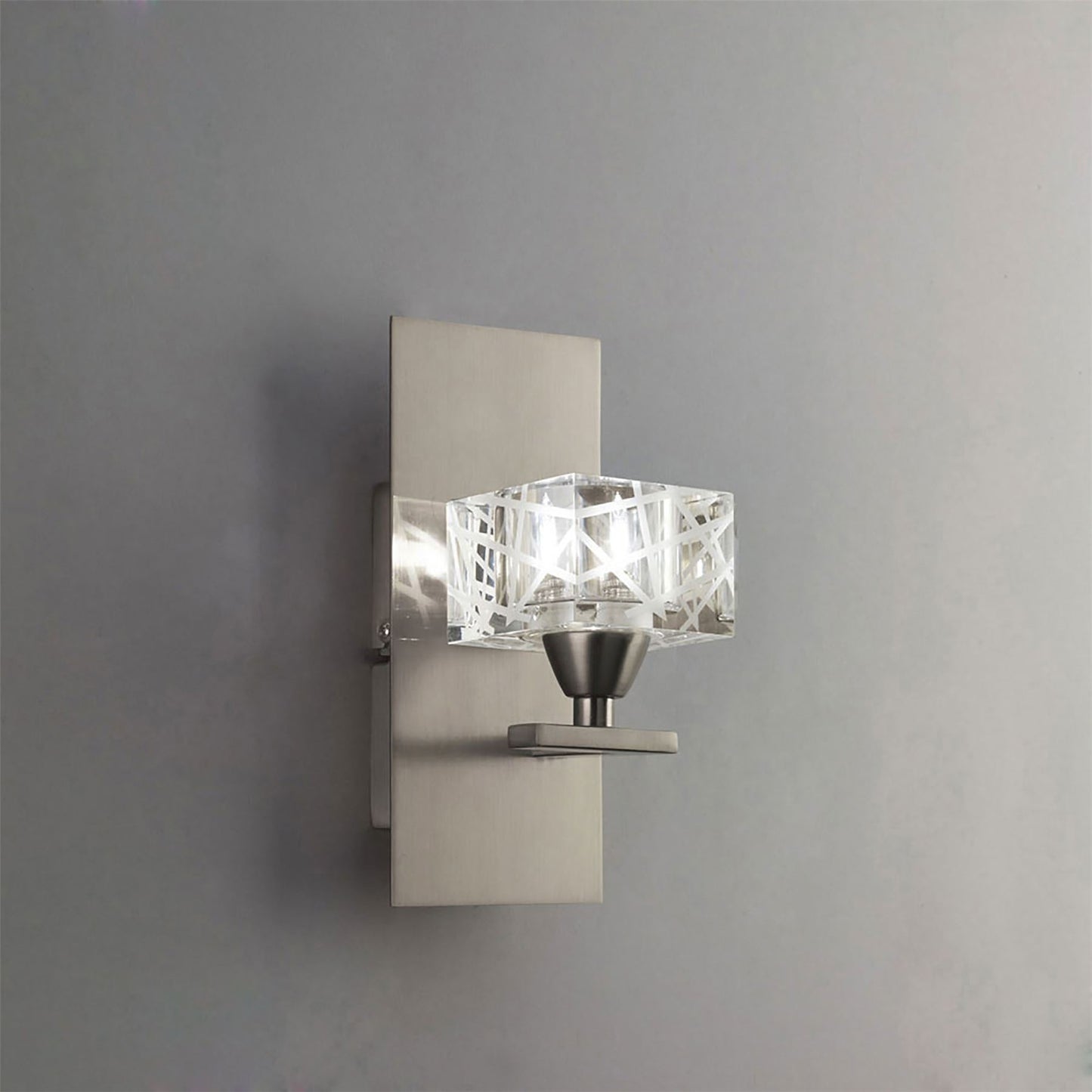 Mantra Zen SN Zen Wall Light Switched 1 Light G9, Satin Nickel