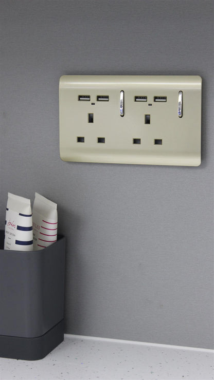 Trendi 2 Gang  13 Amp 4 x 2.1mA USB Switched Plug Socket Gold ART-SKT213USBGO
